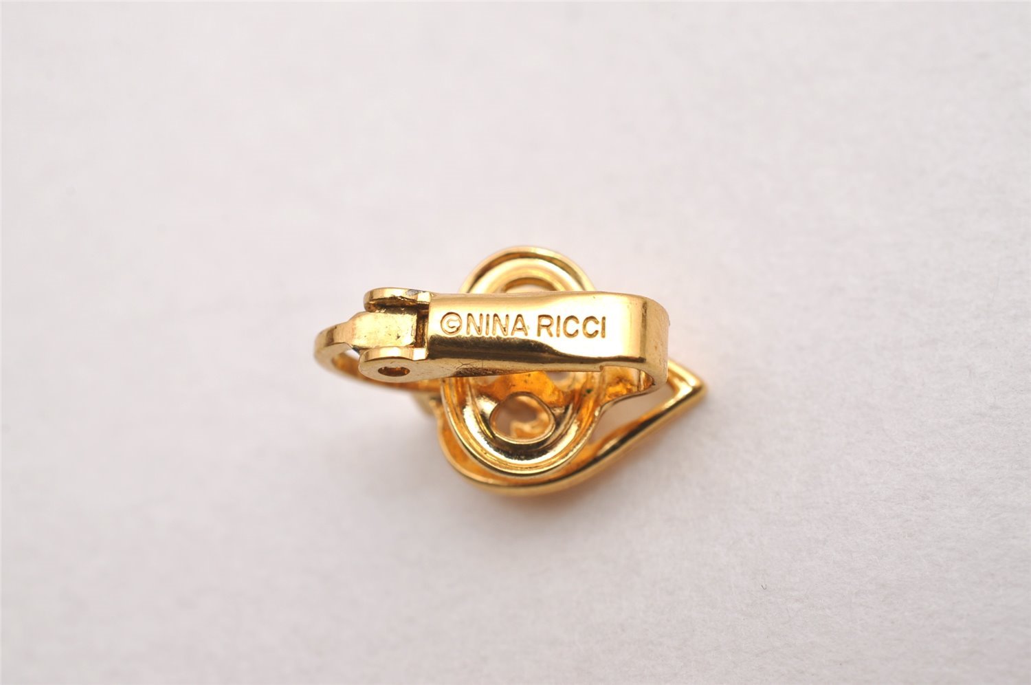 Authentic NINA RICCI Vintage Clip-on Rhinestone Earrings Accessory Gold 0913J