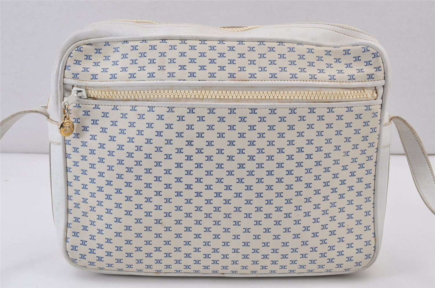 Authentic CELINE Macadam Blason Shoulder Cross Body Bag Leather White 0914K