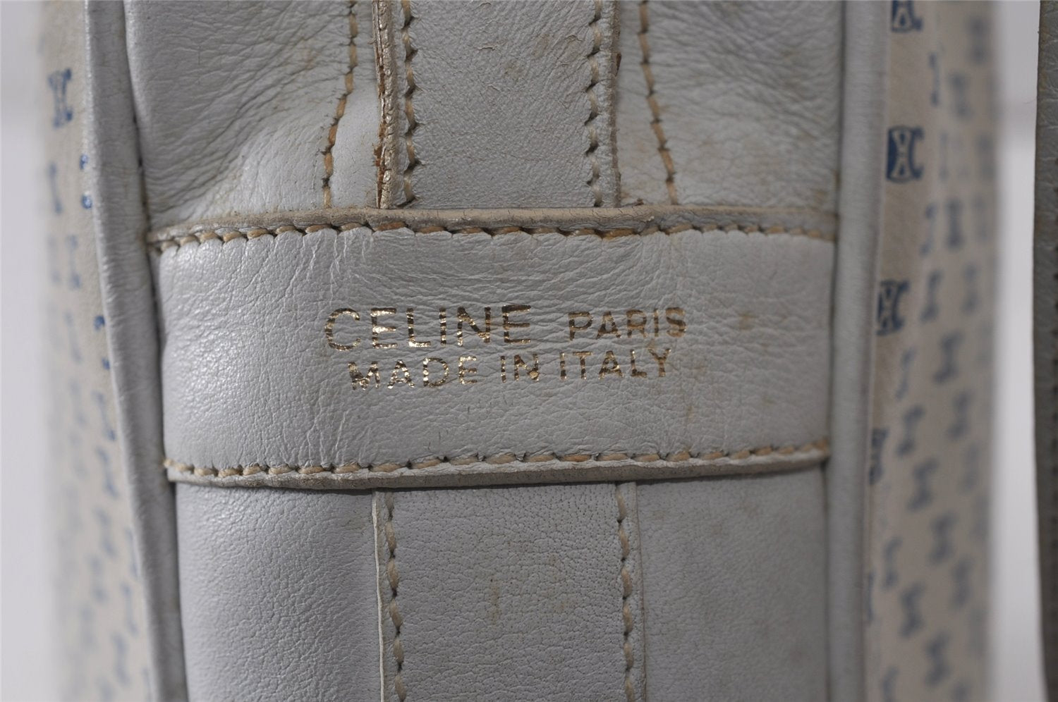Authentic CELINE Macadam Blason Shoulder Cross Body Bag Leather White 0914K