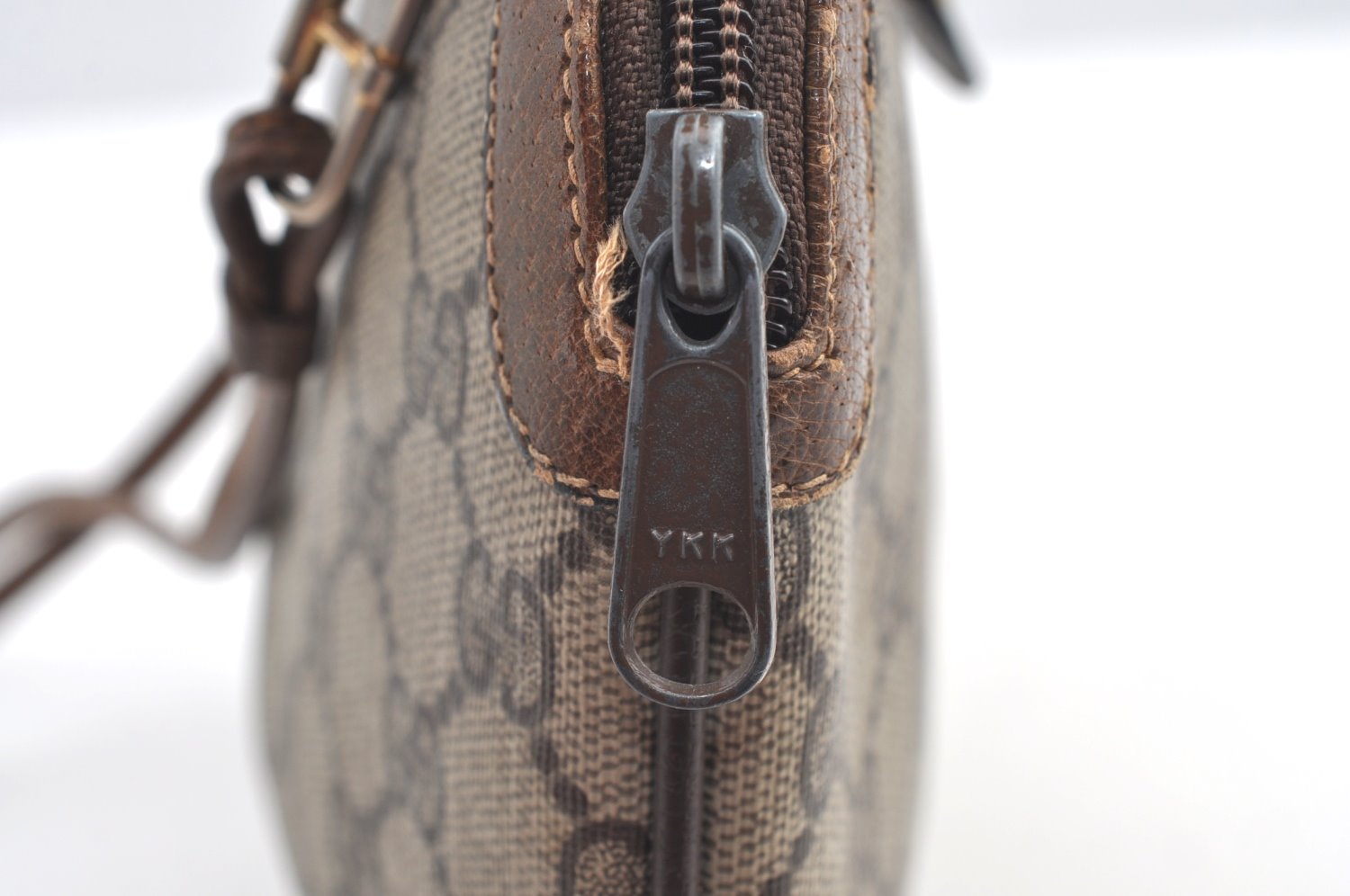 Authentic GUCCI Web Sherry Line Shoulder Cross Bag GG PVC Leather Brown 0916I