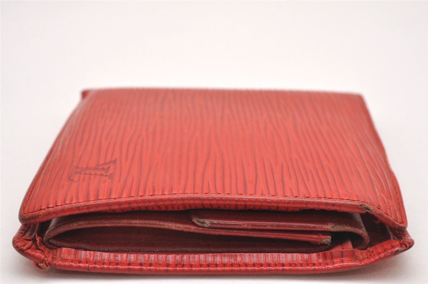 Authentic Louis Vuitton Epi Portefeuille Marco Bifold Wallet Red M63547 LV 0917J