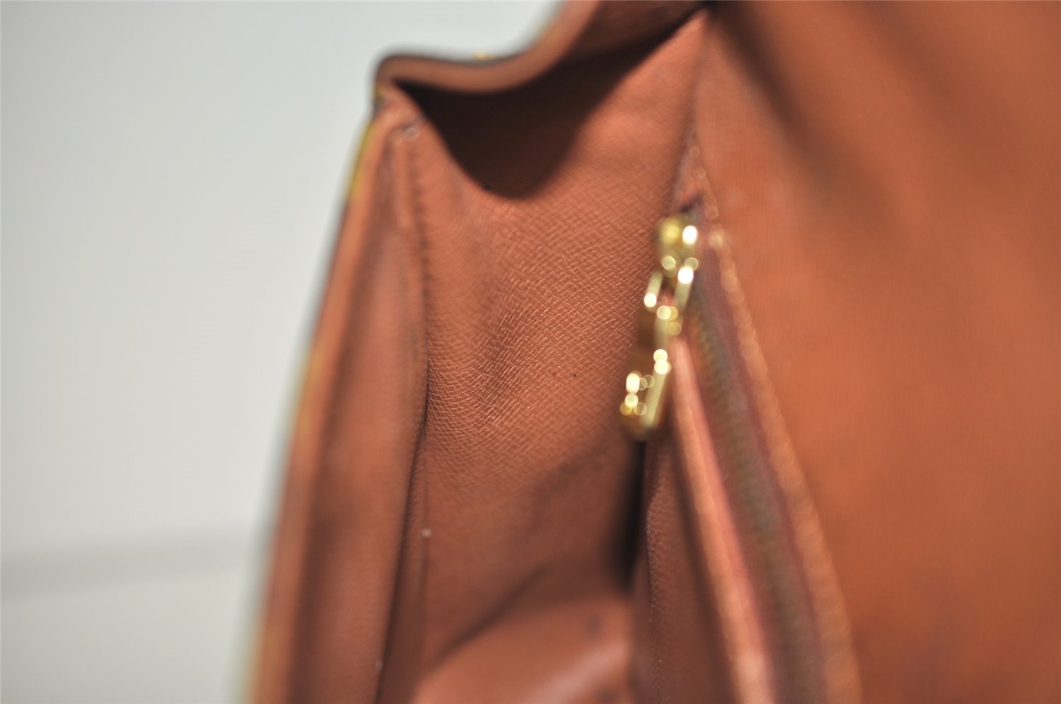 Authentic Louis Vuitton Monogram Saint Cloud GM M51242 Shoulder Bag Junk 0925I