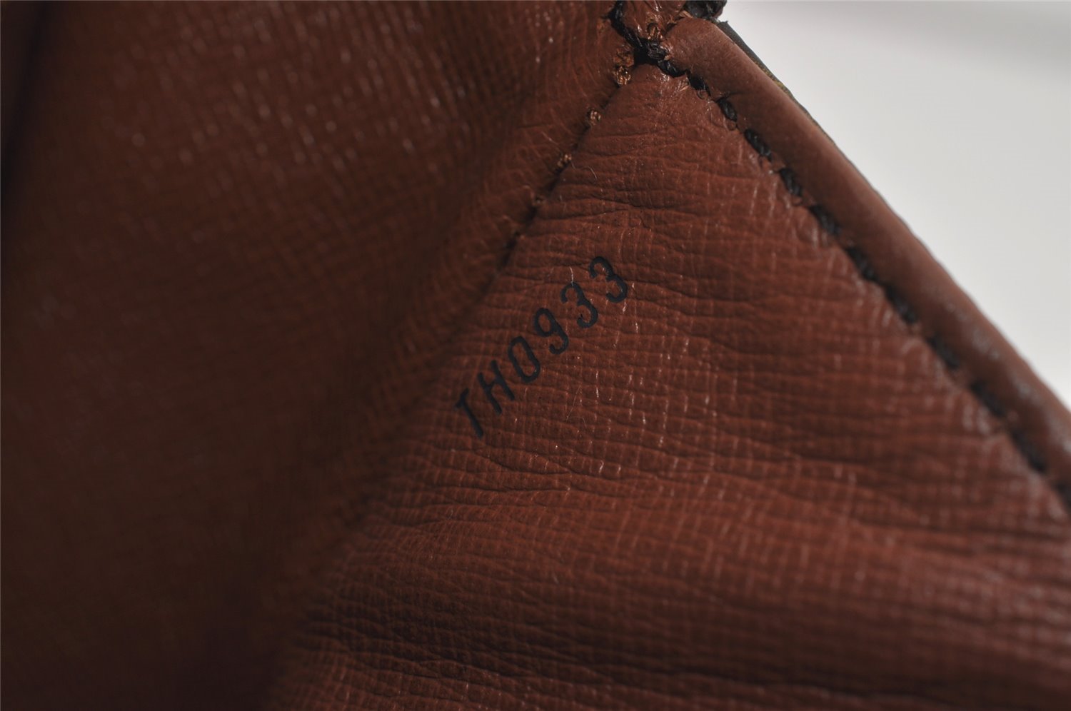 Authentic Louis Vuitton Monogram Saint Cloud GM M51242 Shoulder Bag Junk 0925I