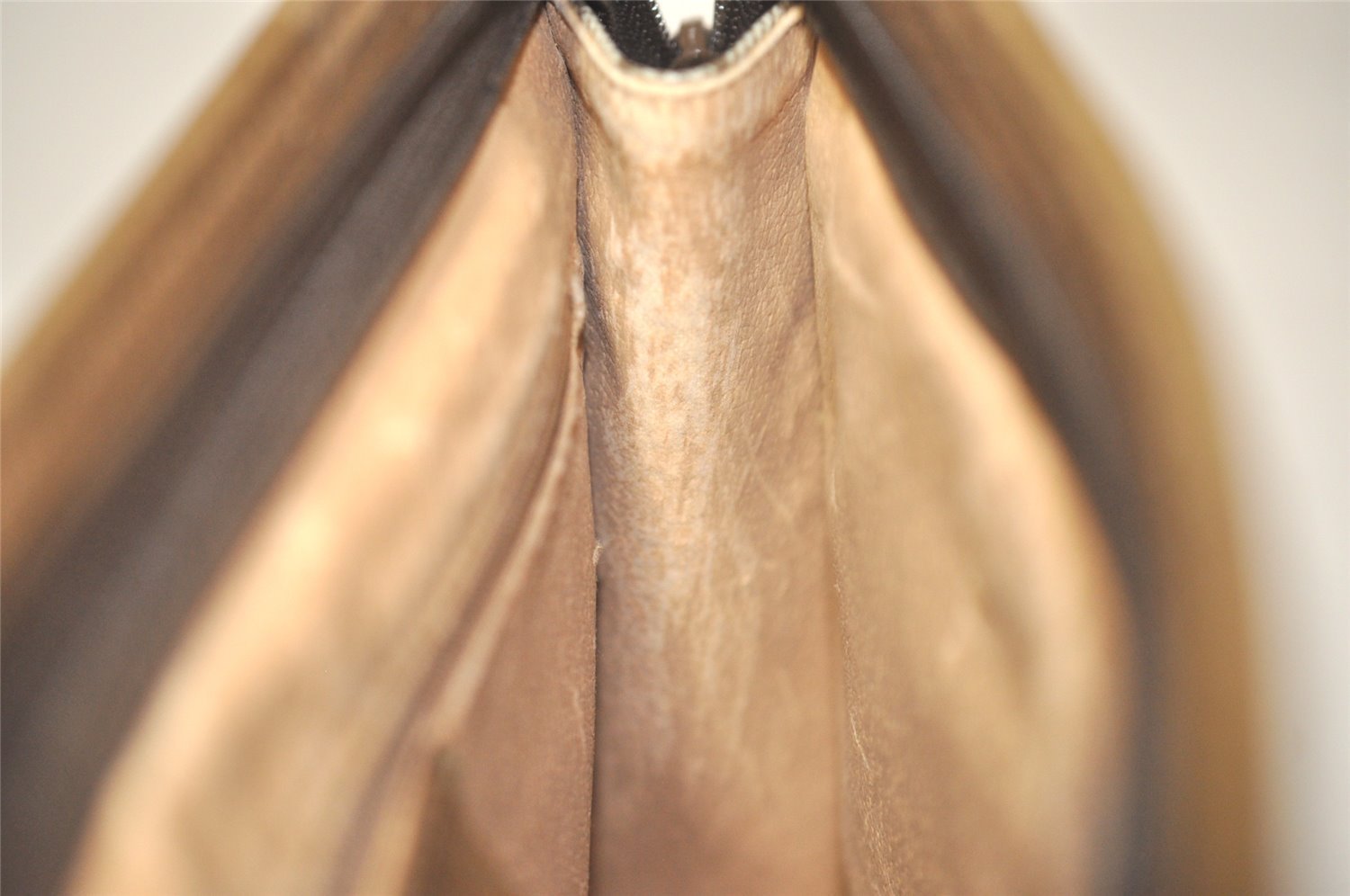 Authentic GUCCI Vintage Clutch Hand Bag Purse GG PVC Leather Brown 0926I