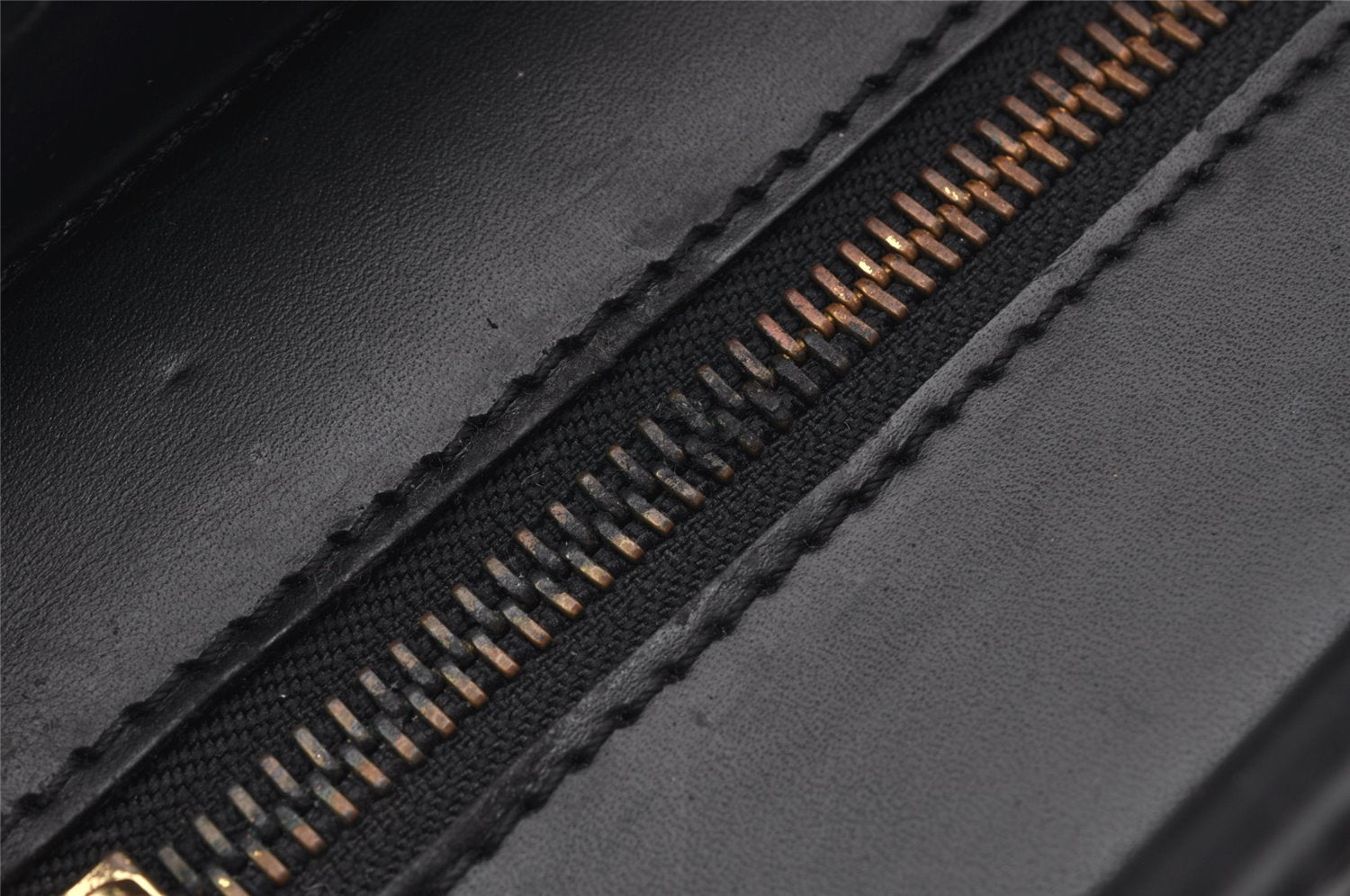 Authentic Louis Vuitton Epi Riviera Hand Bag Black M48182 LV Junk 0926K