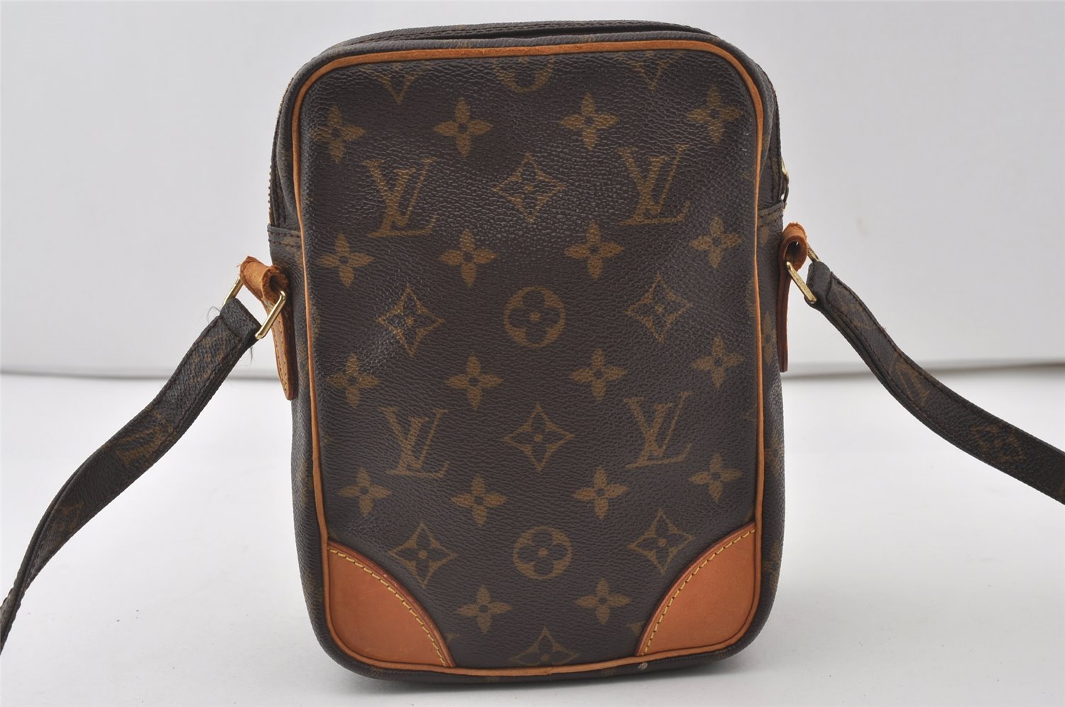 Authentic Louis Vuitton Monogram Amazone Shoulder Cross Body Bag M45236 LV 0930J