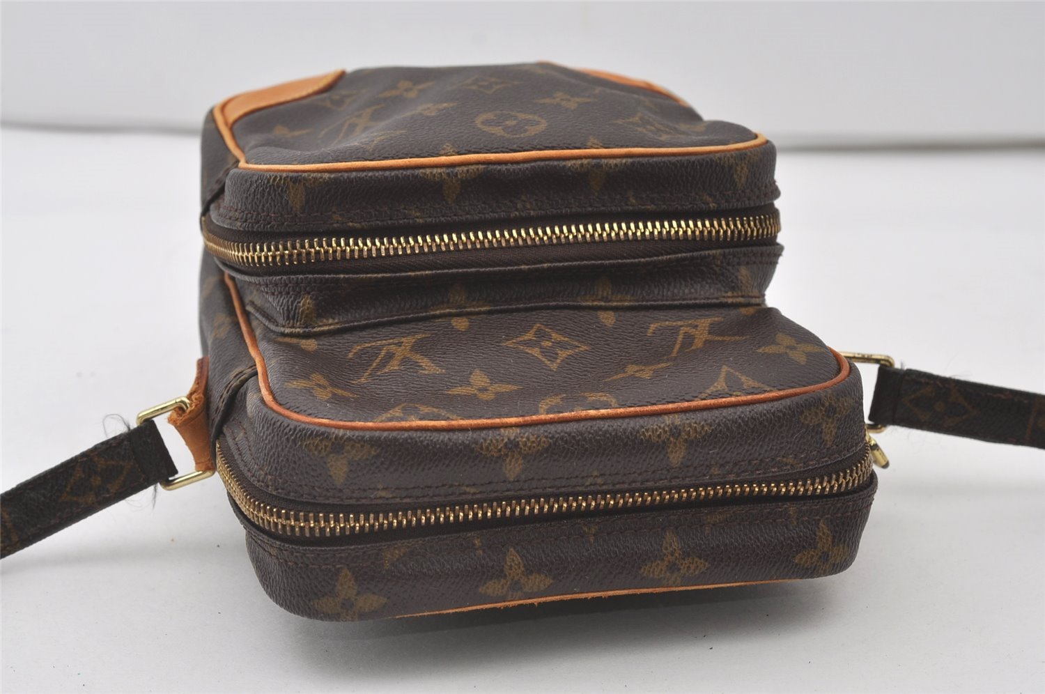 Authentic Louis Vuitton Monogram Amazone Shoulder Cross Body Bag M45236 LV 0930J