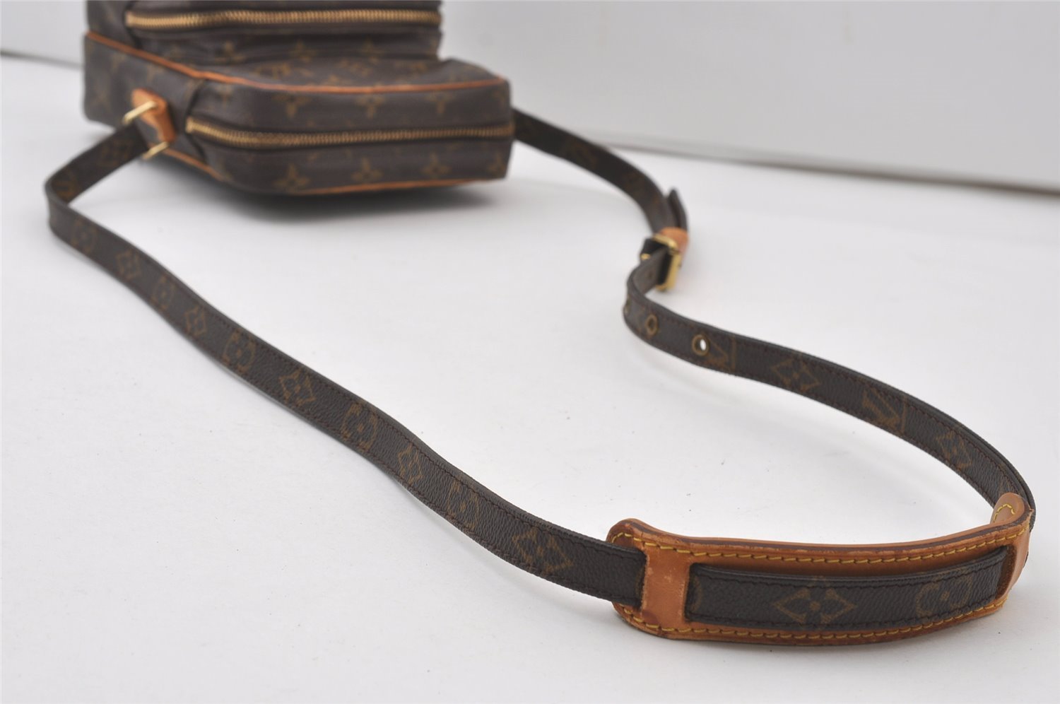 Authentic Louis Vuitton Monogram Amazone Shoulder Cross Body Bag M45236 LV 0930J