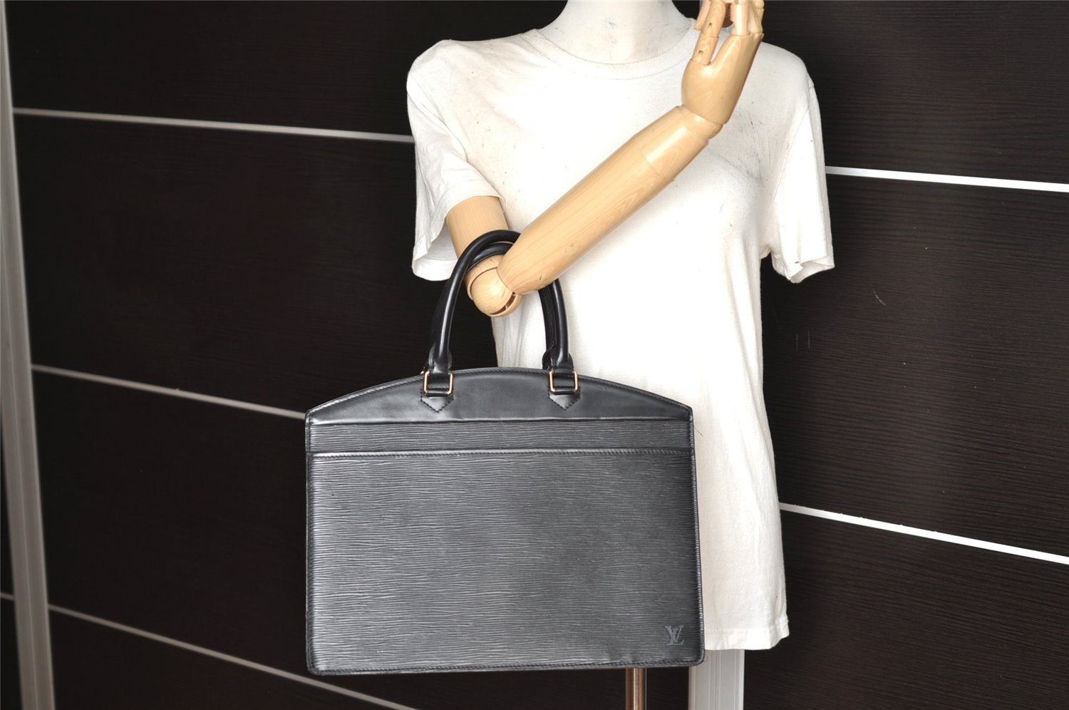 Authentic Louis Vuitton Epi Riviera Hand Bag Black M48182 LV 0932K