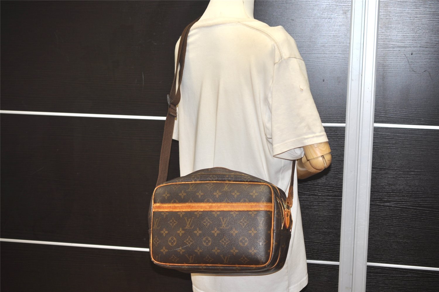 Auth Louis Vuitton Monogram Reporter PM Shoulder Cross Bag M45254 LV Junk 0933K