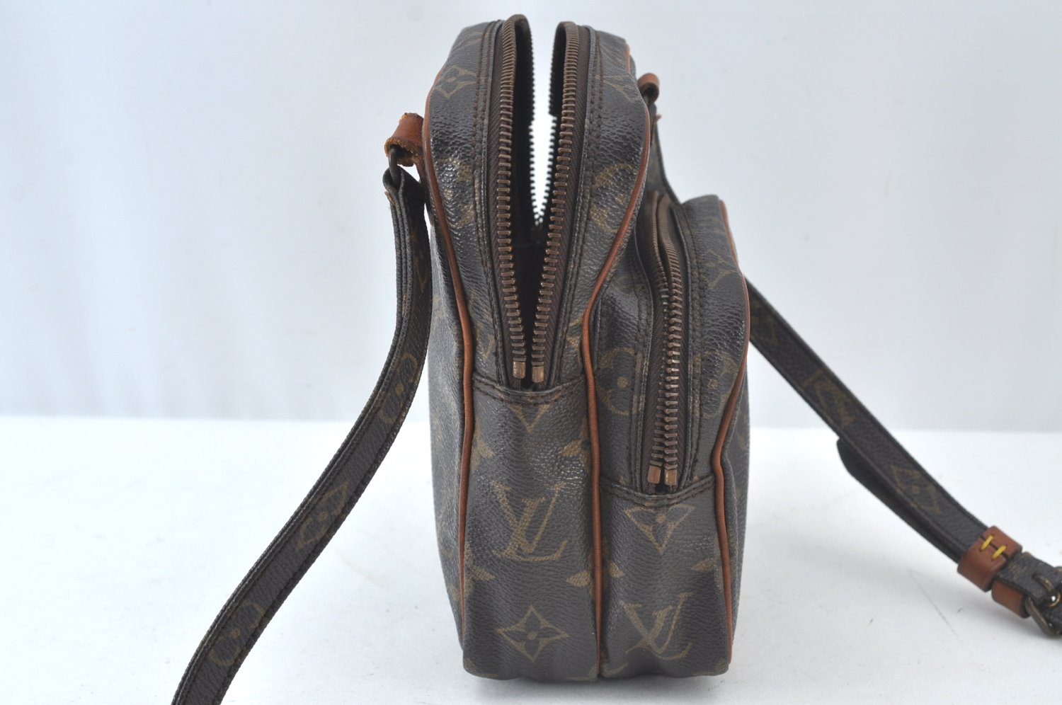 Authentic Louis Vuitton Monogram Mini Amazone Shoulder Cross Bag M45238 LV 0934K