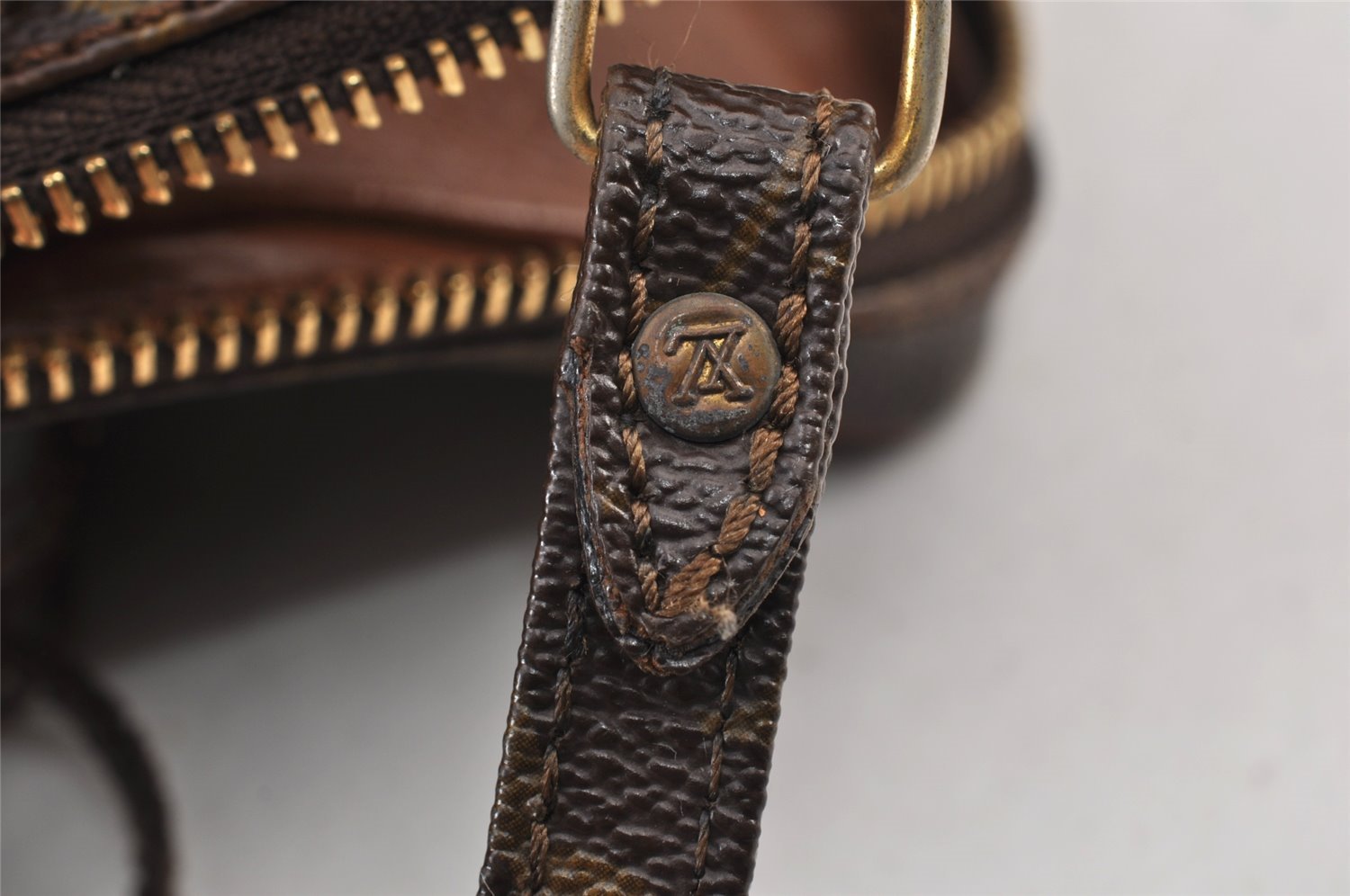 Authentic Louis Vuitton Monogram Amazone Shoulder Cross Bag Old Model Junk 0935K