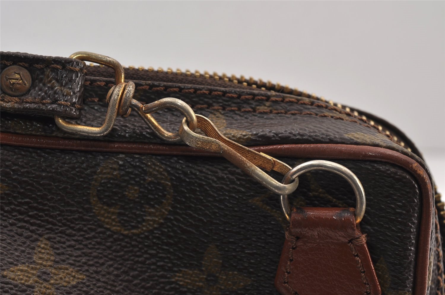 Authentic Louis Vuitton Monogram Amazone Shoulder Cross Bag Old Model Junk 0935K