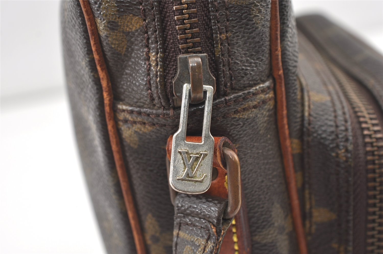 Authentic Louis Vuitton Monogram Amazone Shoulder Cross Body Bag M45236 LV 0936K