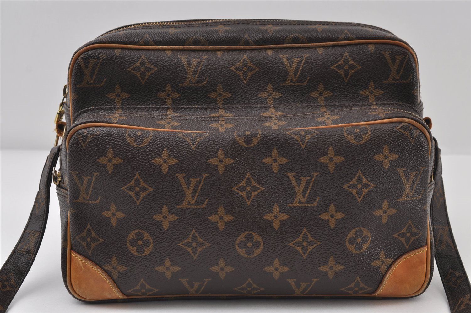 Authentic Louis Vuitton Monogram Nile Shoulder Cross Body Bag M45244 LV 0938J