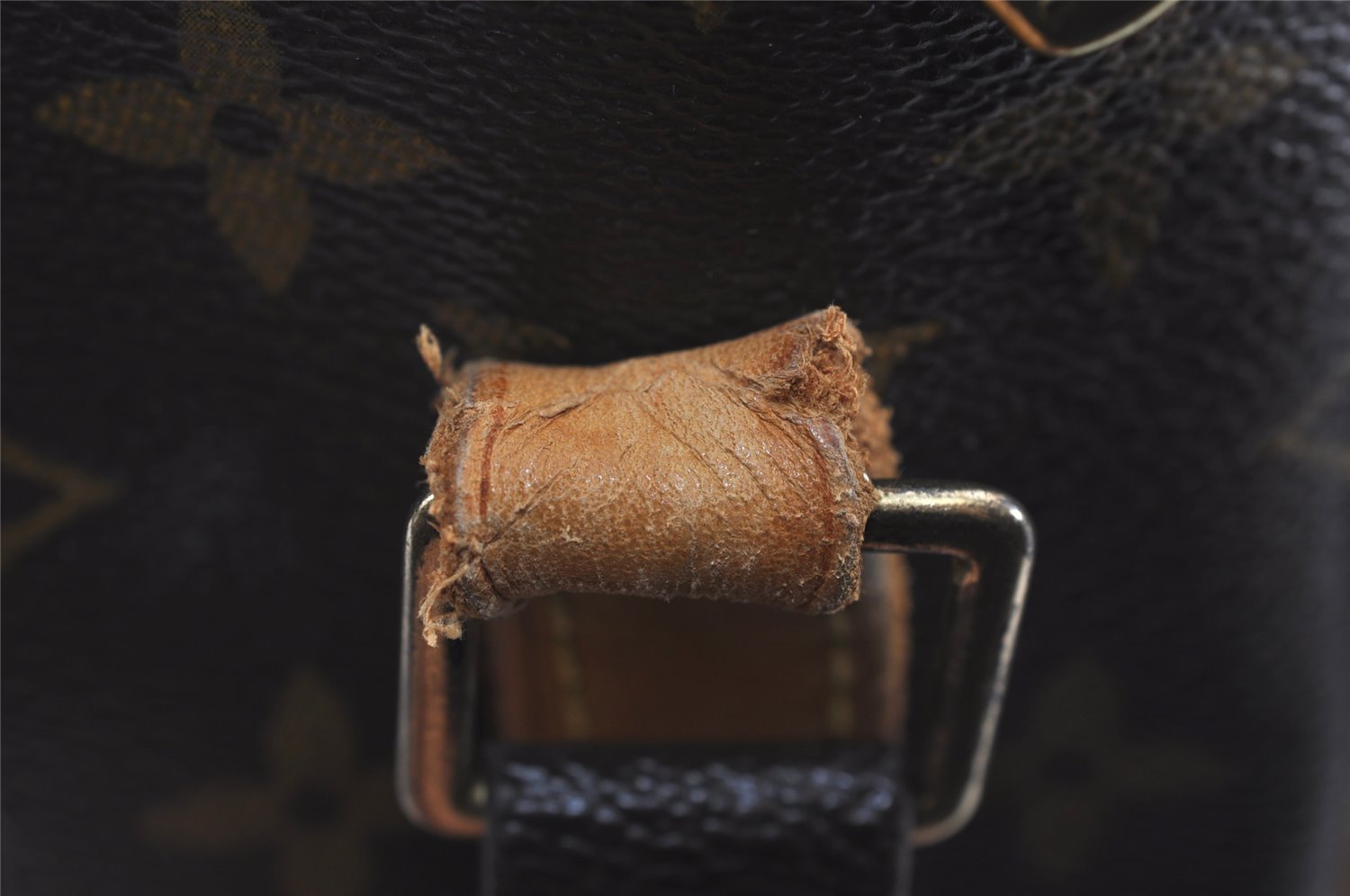 Authentic Louis Vuitton Monogram Nile Shoulder Cross Body Bag M45244 LV 0938J