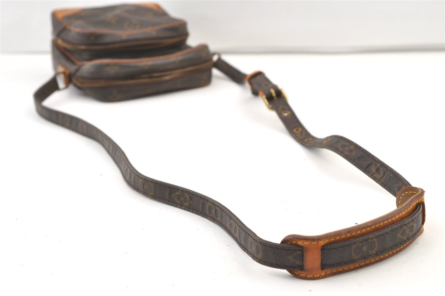 Authentic Louis Vuitton Monogram Amazone Shoulder Cross Bag M45236 Junk 0938K