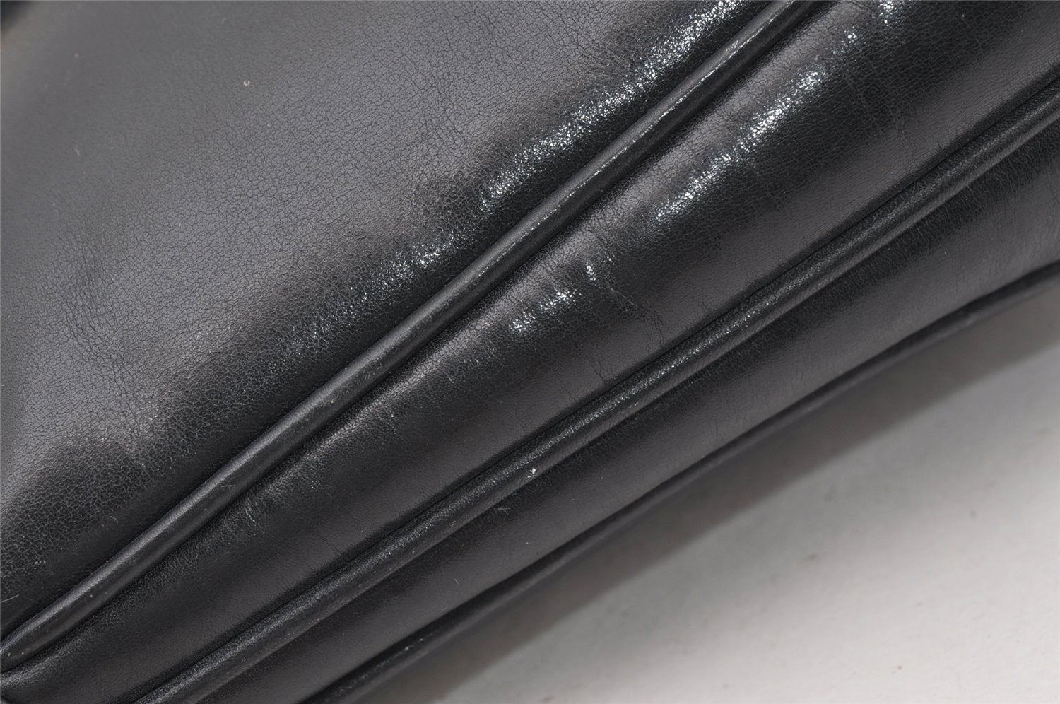 Authentic GUCCI Vintage Shoulder Bag Purse Leather Navy 0939J