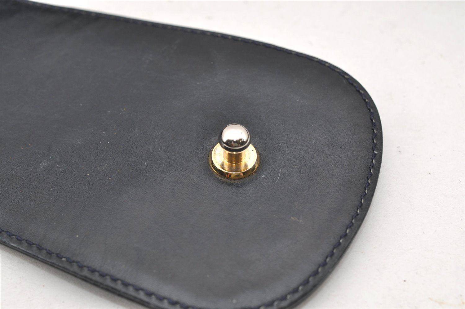 Authentic GUCCI Vintage Shoulder Bag Purse Leather Navy 0939J