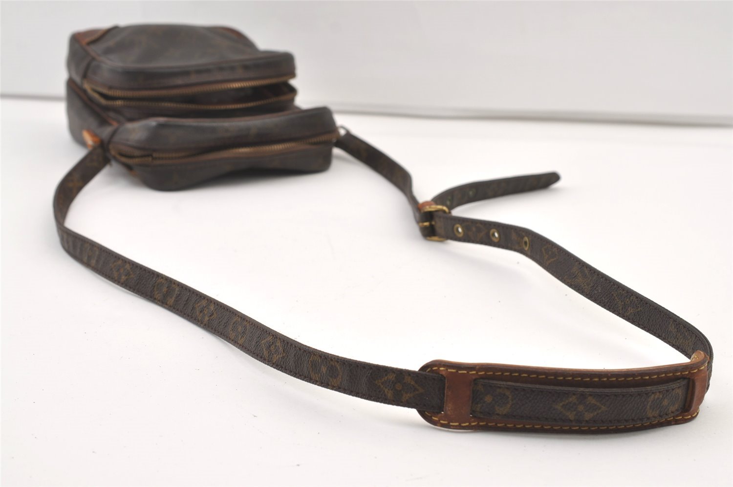 Authentic Louis Vuitton Monogram Amazone Shoulder Cross Bag M45236 Junk 0939K