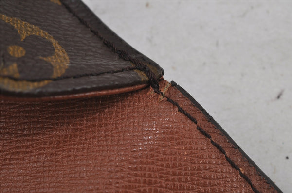 Authentic Louis Vuitton Monogram Saint Cloud MM M51243 Shoulder Cross Bag 0940J