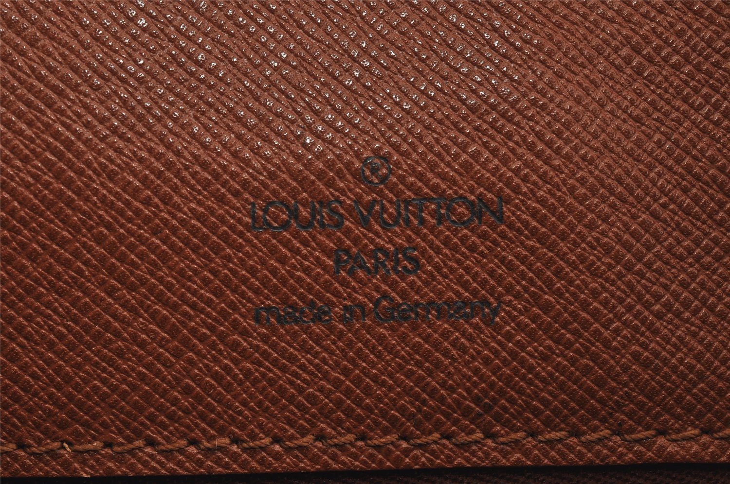 Authentic Louis Vuitton Monogram Saint Cloud MM M51243 Shoulder Cross Bag 0940J