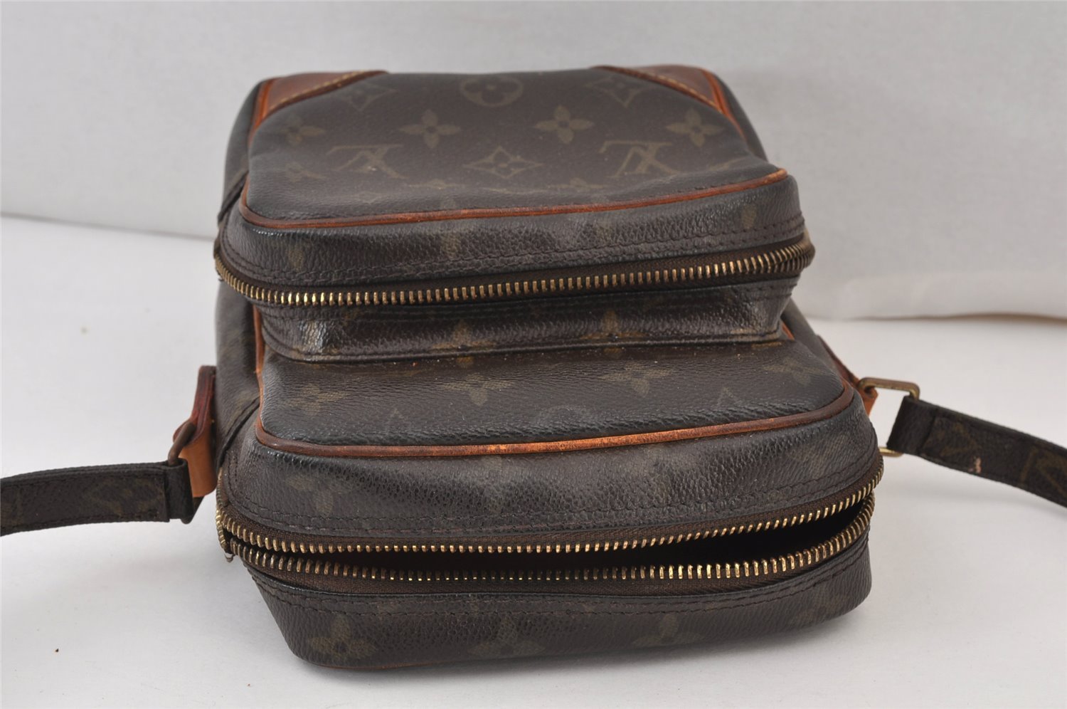 Authentic Louis Vuitton Monogram Amazone Shoulder Cross Bag M45236 Junk 0941K