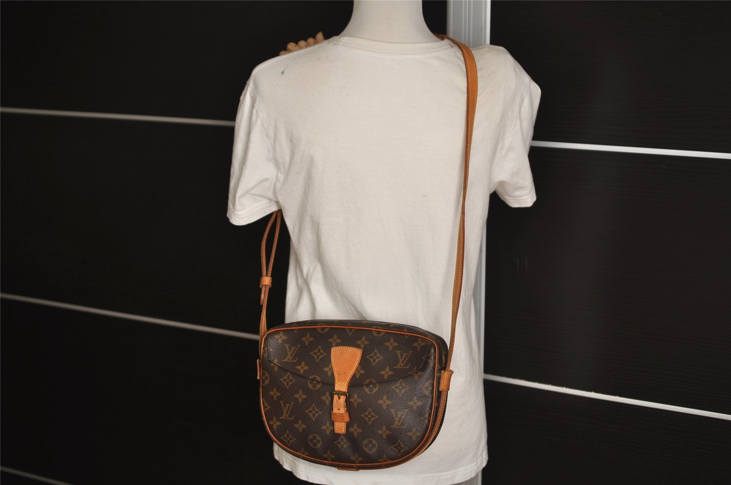 Authentic Louis Vuitton Monogram Jeune Fille MM M51226 Shoulder Cross Bag 0943J