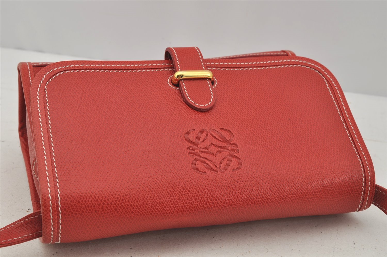 Authentic LOEWE Vintage Anagram Shoulder Cross Bag Purse Leather Red 0944J