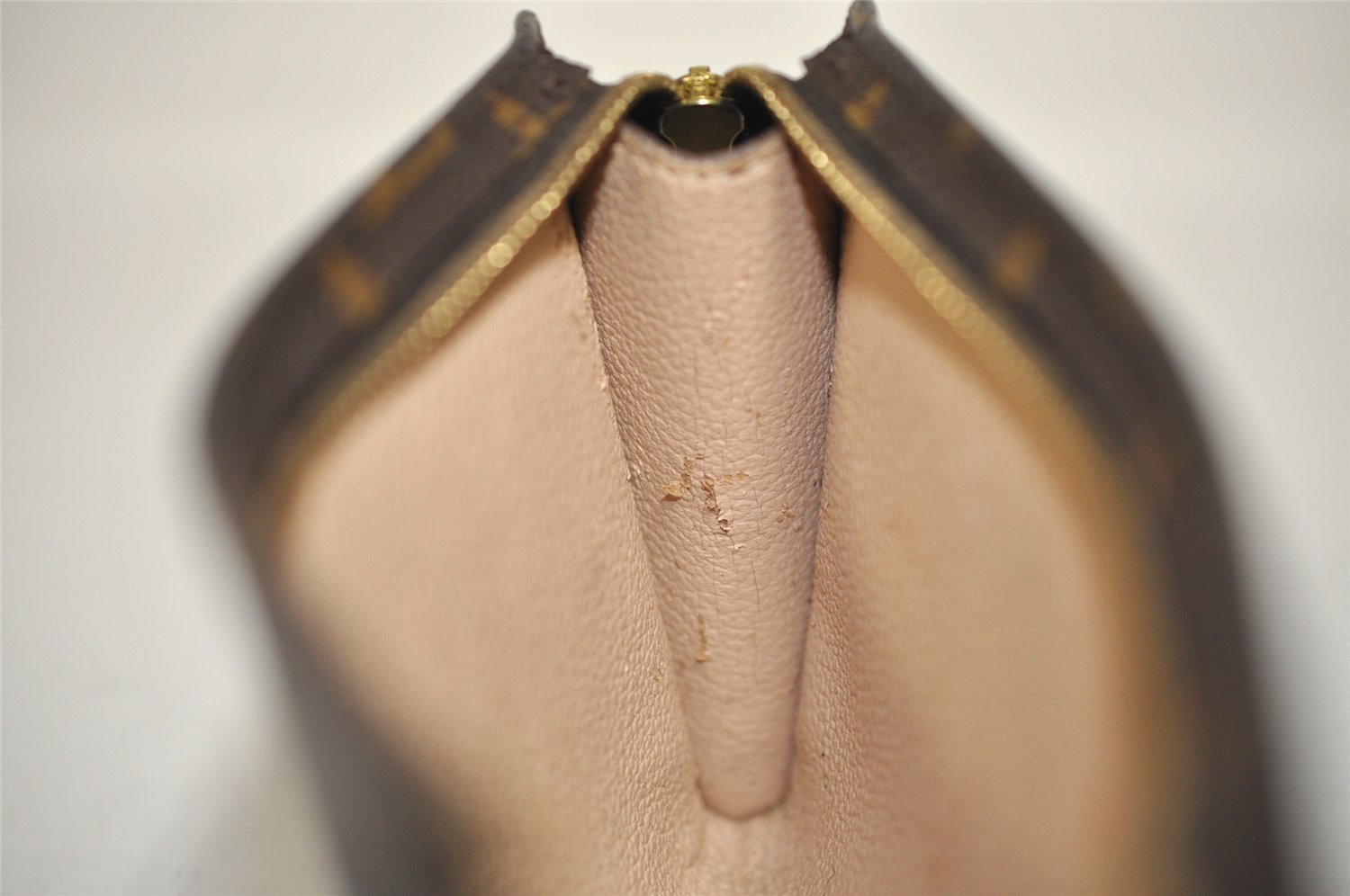 Authentic Louis Vuitton Monogram Pouch For Bucket PM LV 0946J