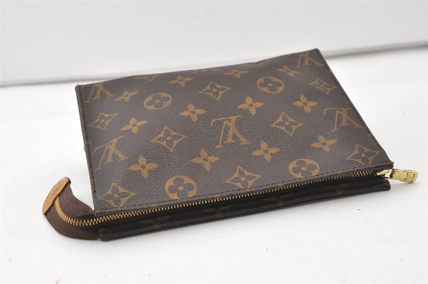 Authentic Louis Vuitton Monogram Poche Toilette 19 M47544 Cosmetics Pouch 0947J