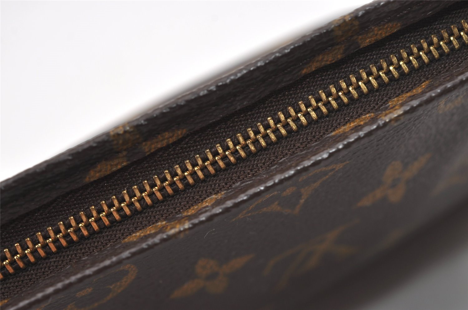 Authentic Louis Vuitton Monogram Poche Toilette 19 M47544 Cosmetics Pouch 0947J