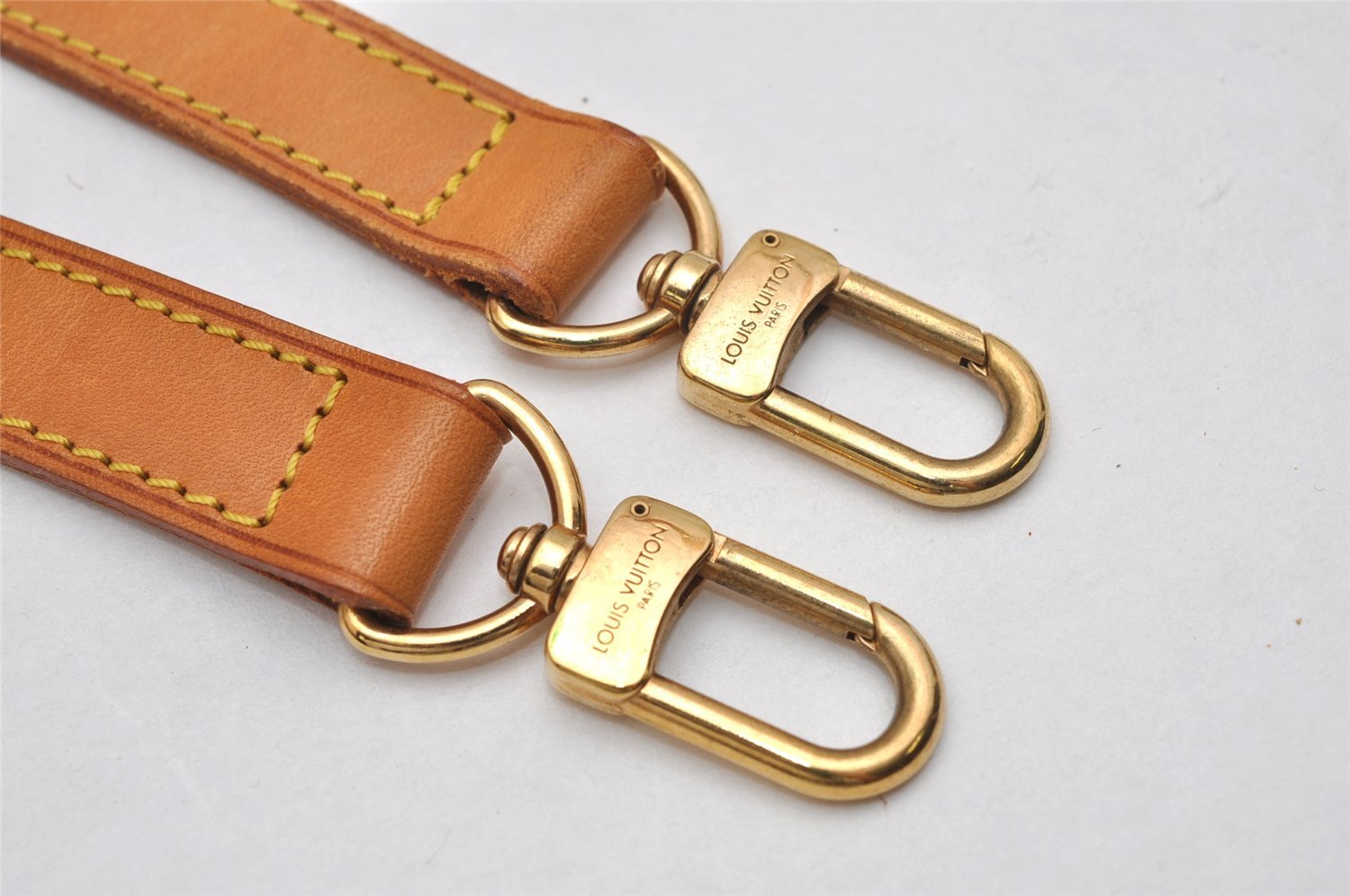 Authentic Louis Vuitton Leather Shoulder Strap Beige 33.9-40.9