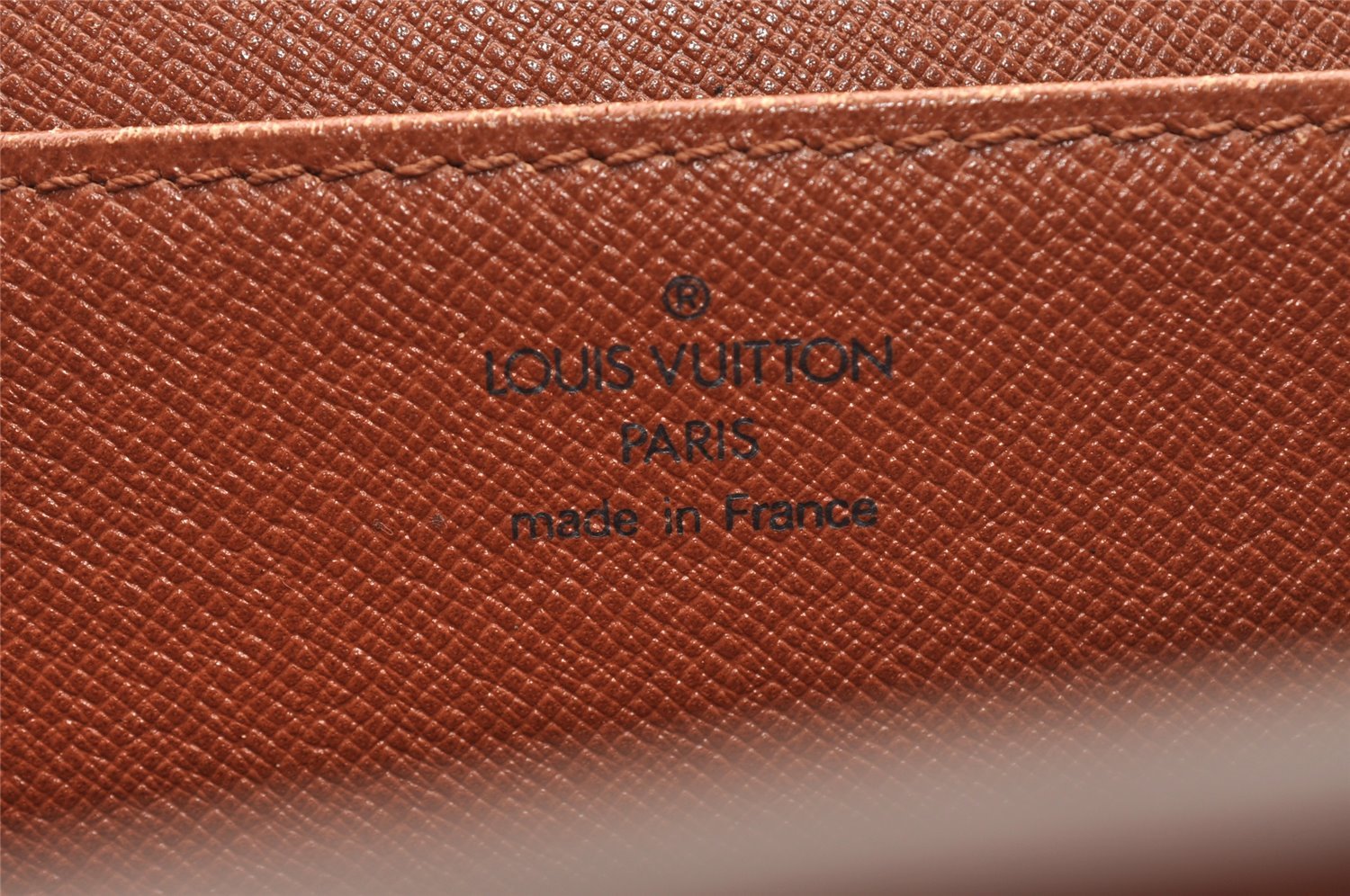 Authentic Louis Vuitton Monogram Serviette Conseiller Briefcase M53331 LV 0950I