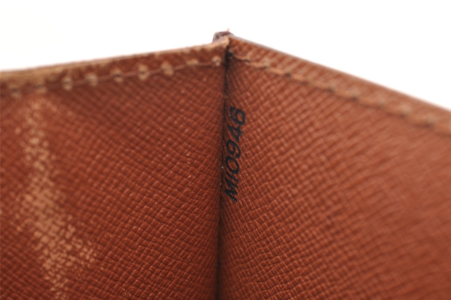 Authentic Louis Vuitton Monogram Serviette Conseiller Briefcase M53331 LV 0950I