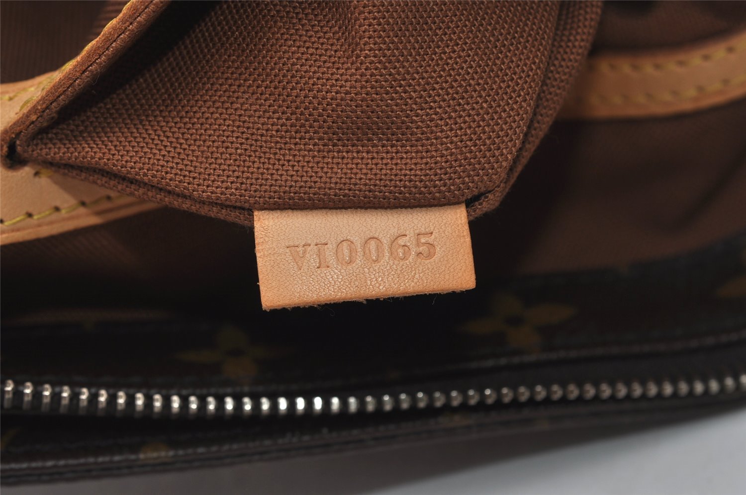 Authentic Louis Vuitton Monogram Cabas Mezzo Shoulder Tote Bag M51151 LV 0950J