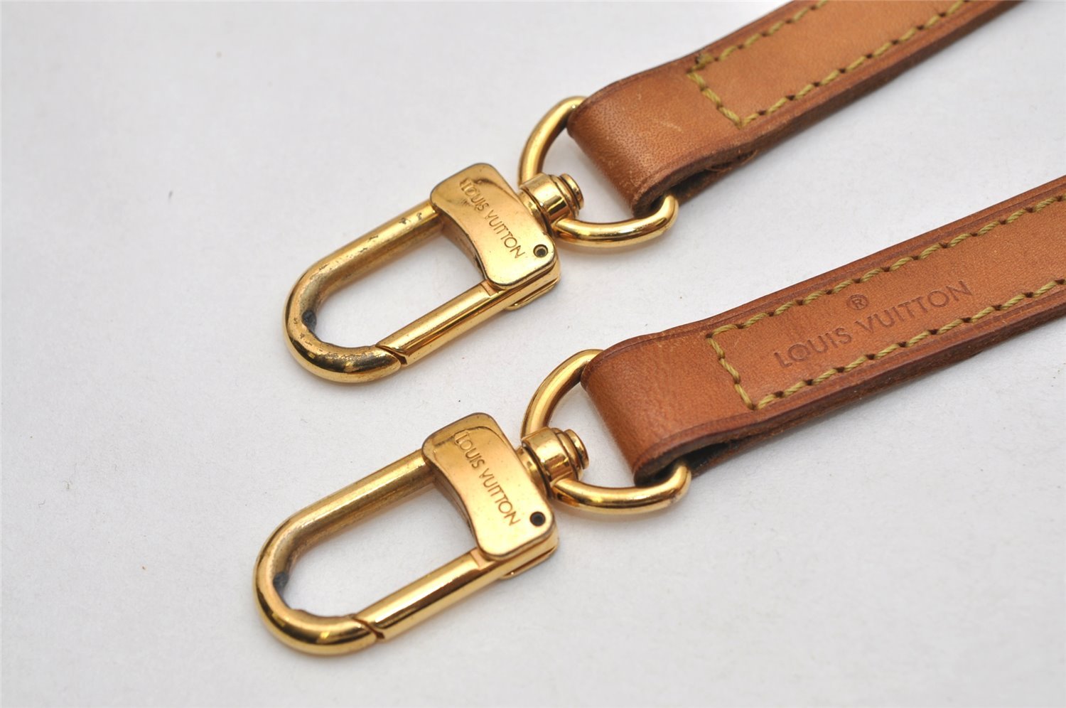 Authentic Louis Vuitton Leather Shoulder Strap Beige 40