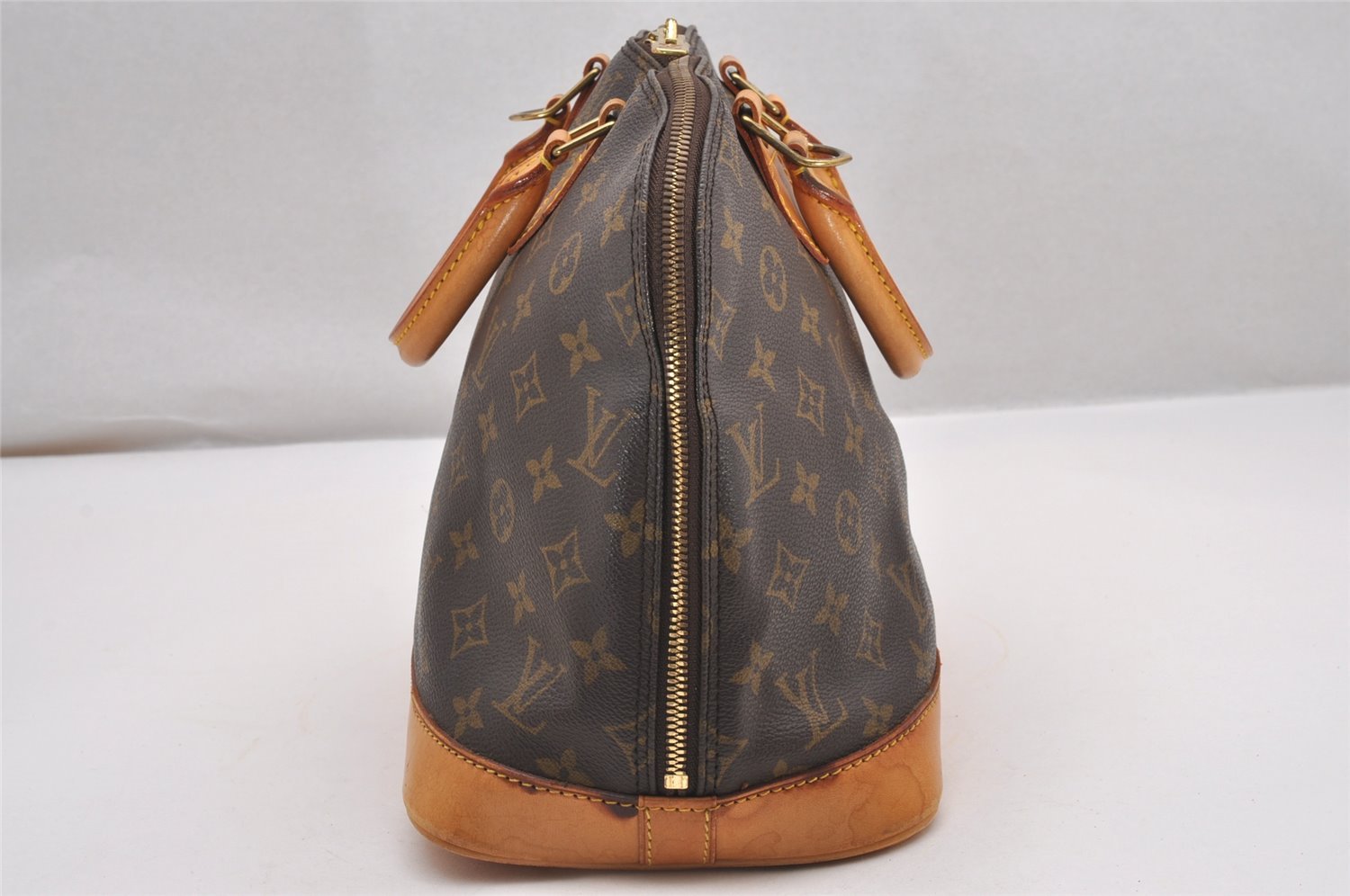 Authentic Louis Vuitton Monogram Alma Hand Bag Purse M51130 LV 0951J