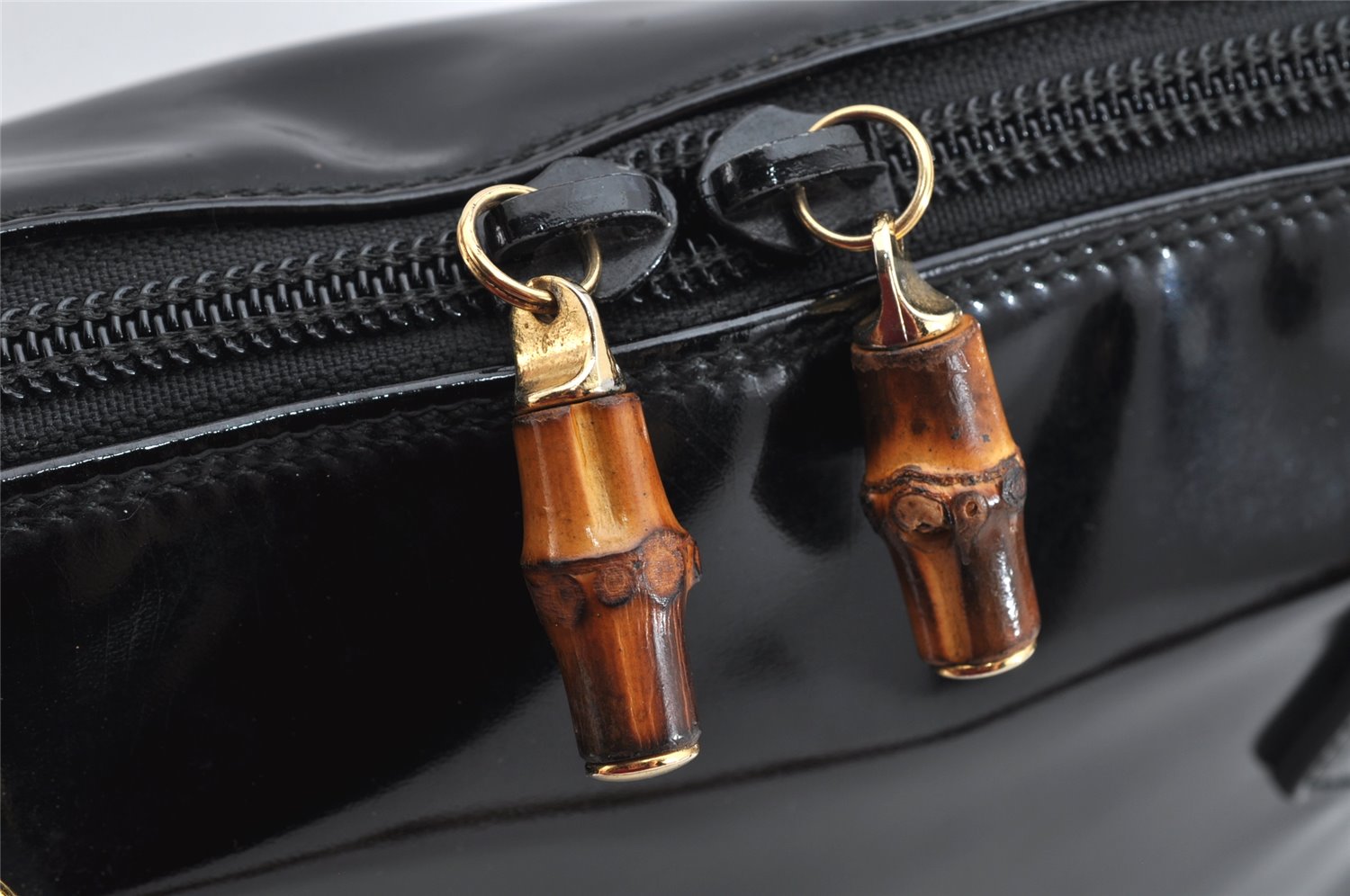 Authentic GUCCI Vintage Bamboo 2Way Shoulder Hand Bag Purse Enamel Black 0954K