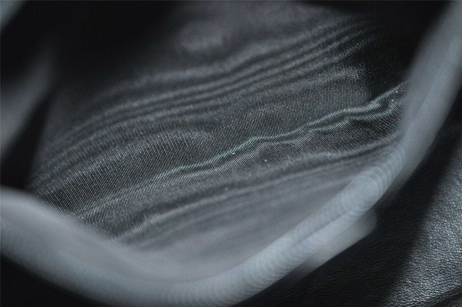 Authentic GUCCI Vintage Bamboo 2Way Shoulder Hand Bag Purse Enamel Black 0954K