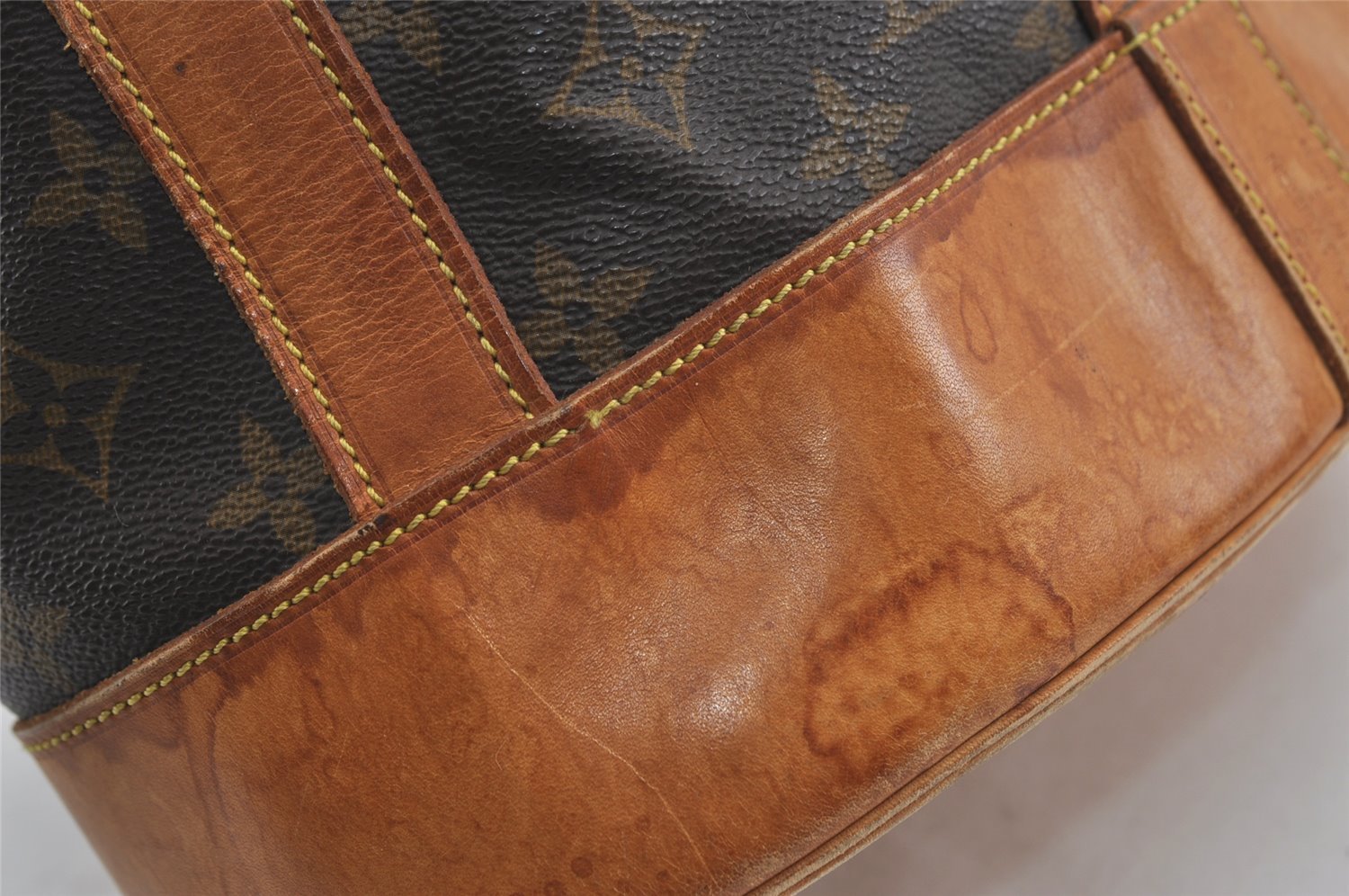 Authentic Louis Vuitton Monogram Randonnee PM Shoulder Bag M42243 LV 0955I