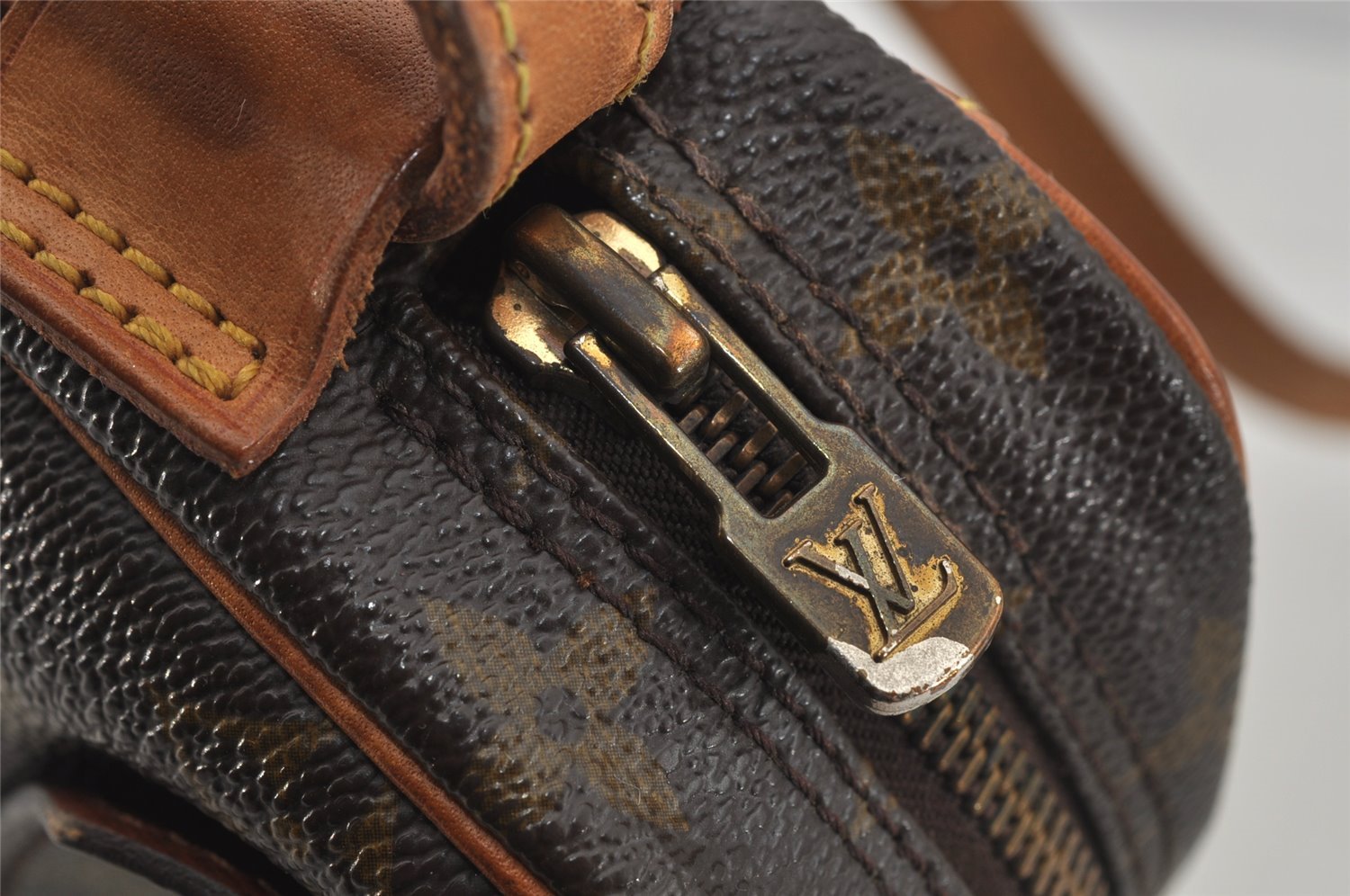 Authentic Louis Vuitton Monogram Jeune Fille MM M51226 Shoulder Cross Bag 0955J