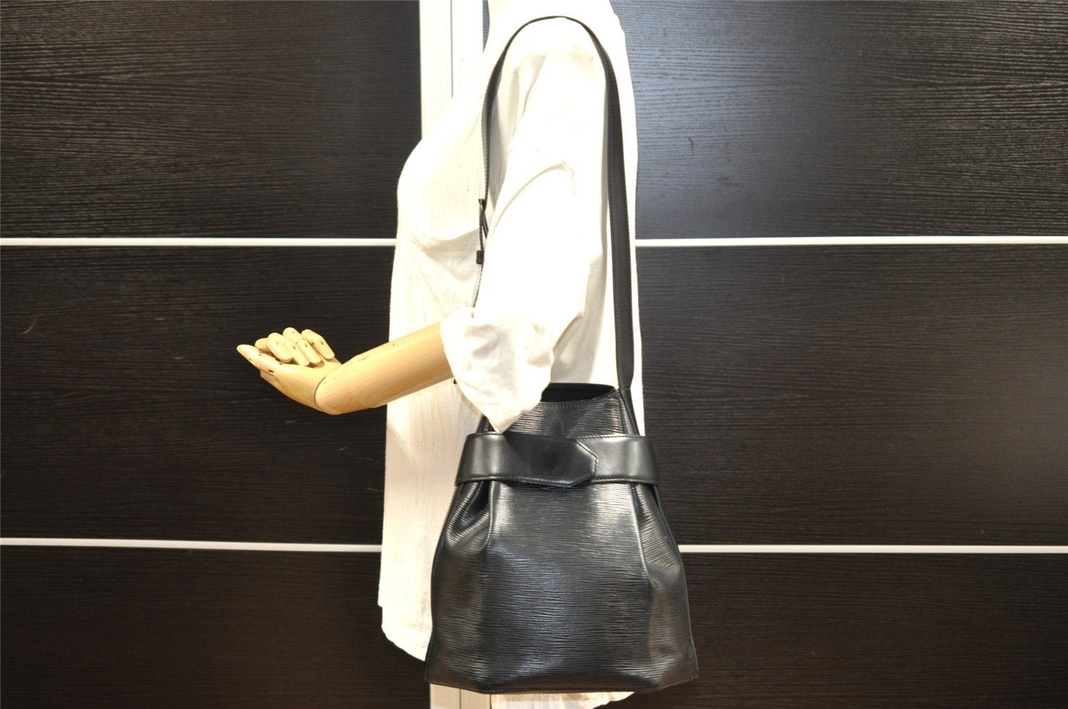 Auth Louis Vuitton Epi Sac De Paule PM Shoulder Cross Bag Black M80157 LV 0956I