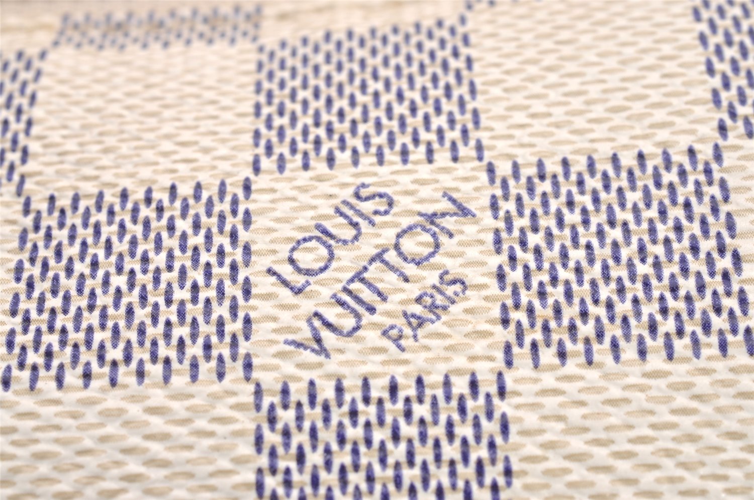 Authentic Louis Vuitton Damier Azur Totally PM Tote Bag White N41280 LV 0956J