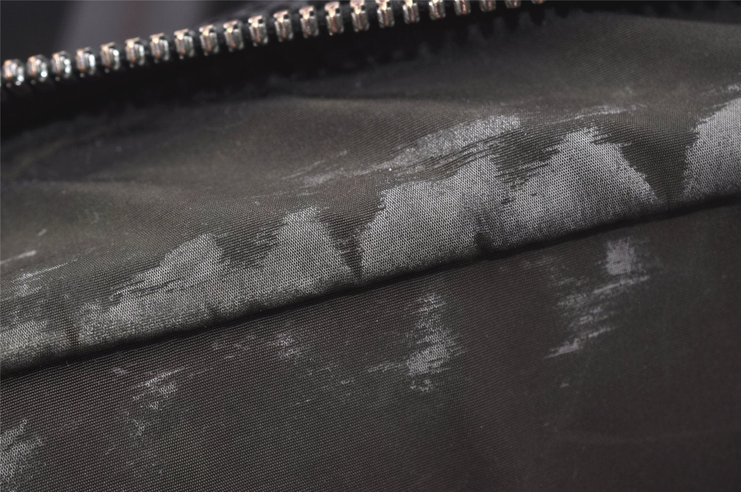 Authentic Louis Vuitton Damier Geant Yack Briefcase Black M93082 LV 0957I