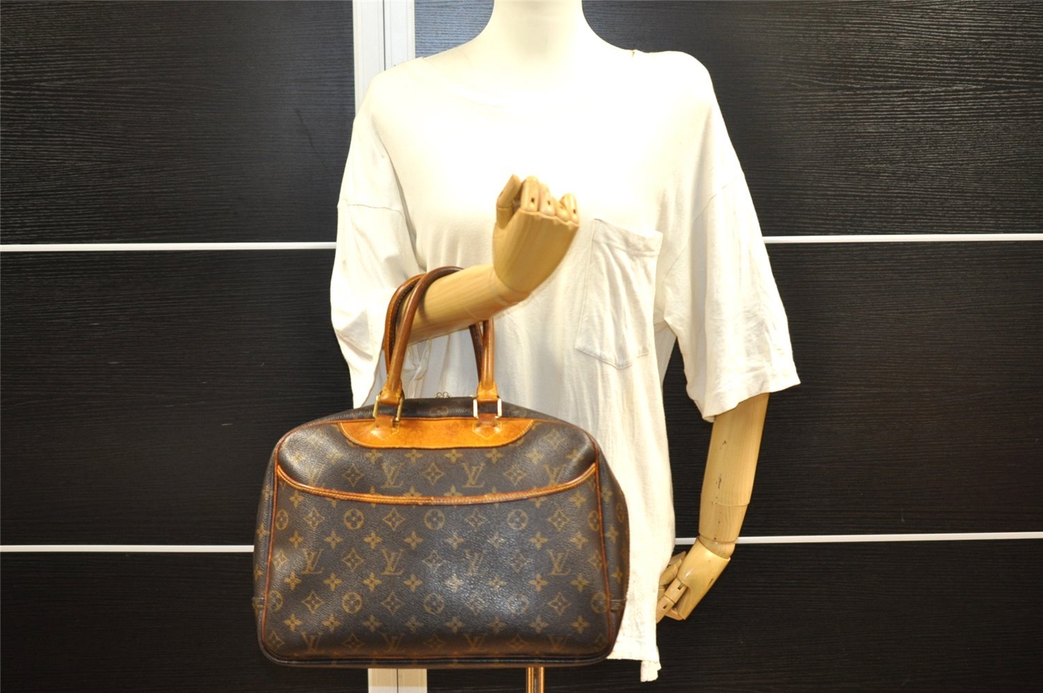 Authentic Louis Vuitton Monogram Deauville Hand Bag M47270 LV 0963I