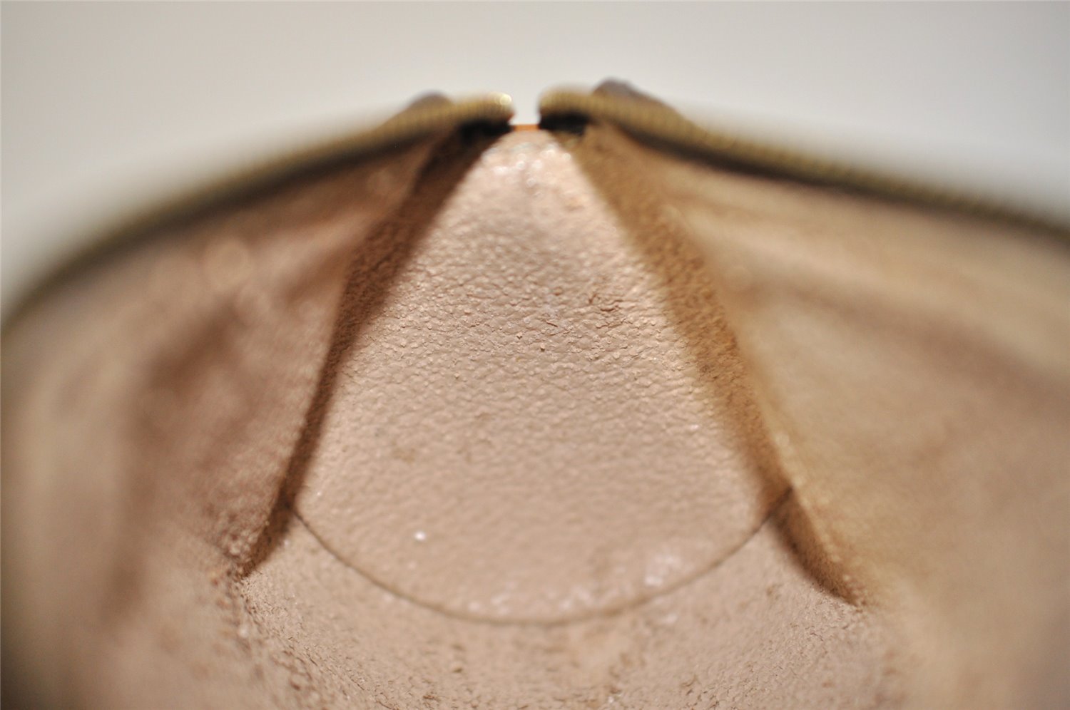 Authentic Louis Vuitton Monogram Trousse Ronde Pen Case Pouch M47630 Junk 0964I