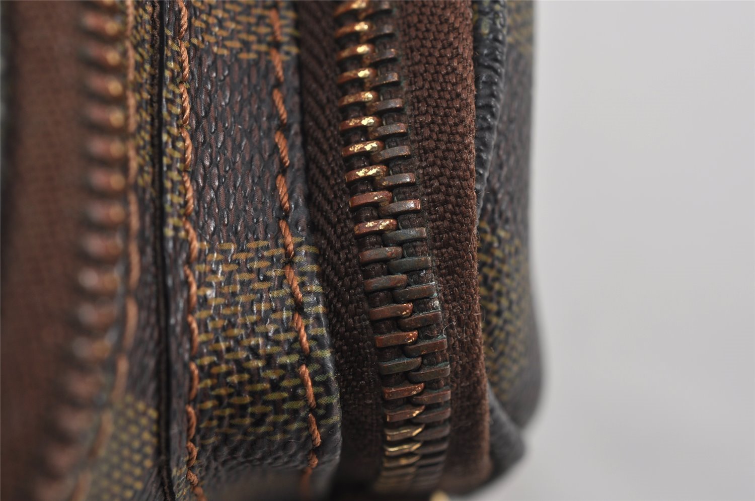 Authentic Louis Vuitton Damier Melville Waist Body Bag Purse N51172 LV 0970J
