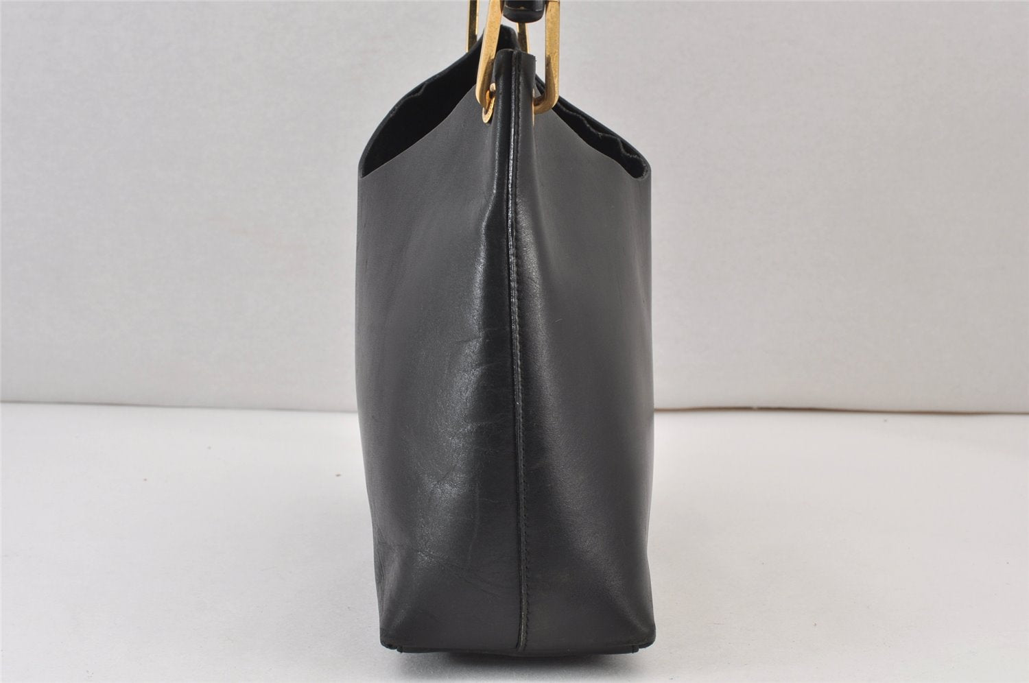 Authentic GUCCI Vintage Bamboo Shoulder Hand Bag Purse Leather Black 0971K