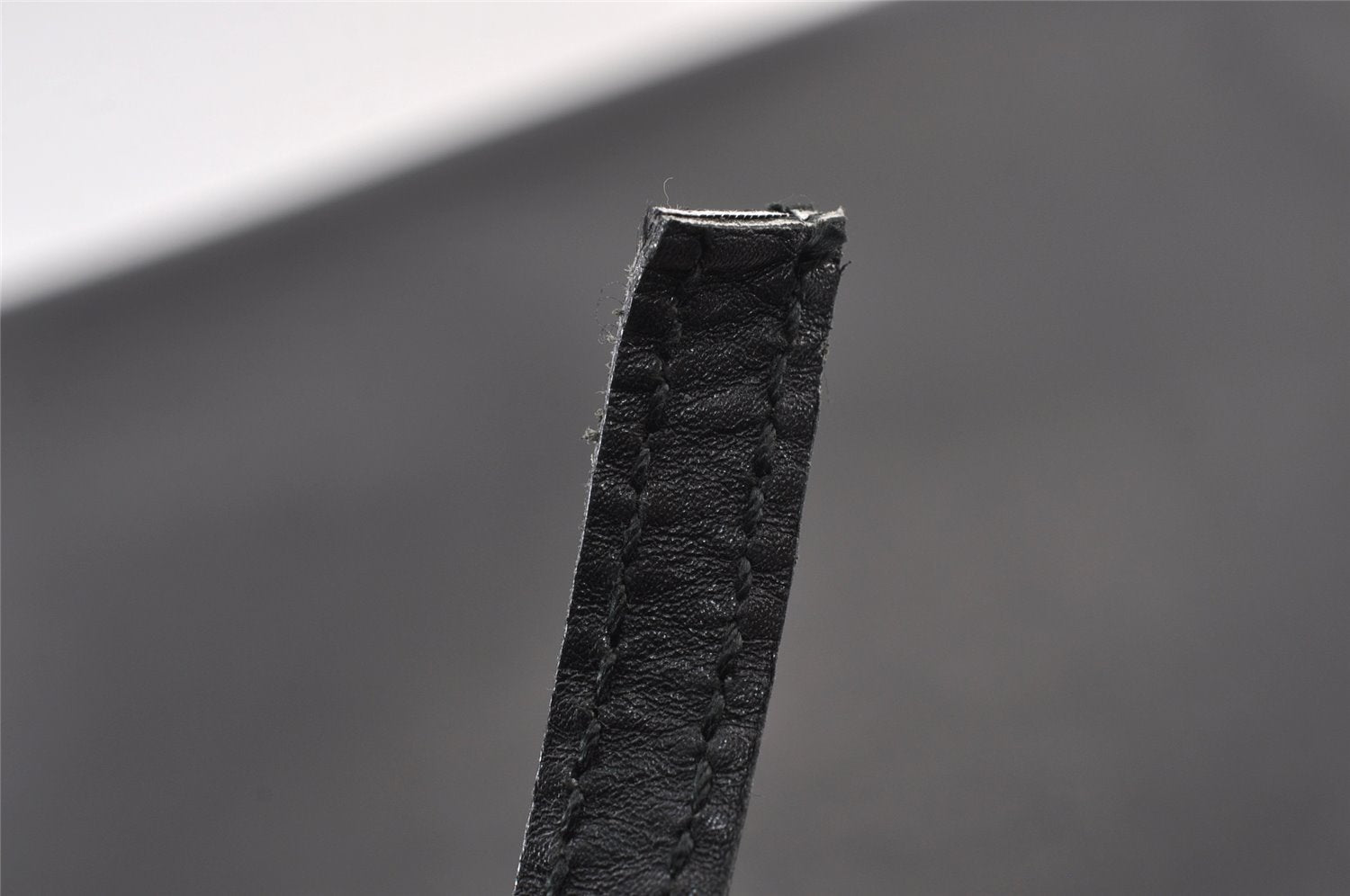 Authentic GUCCI Vintage Bamboo Shoulder Hand Bag Purse Leather Black 0971K